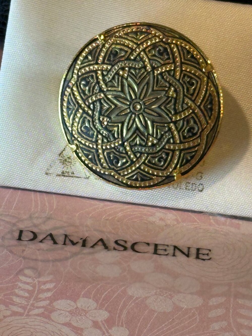 VINTAGE GEOMETRIC Damascene Brooch Vintage Gold Foil inlaid